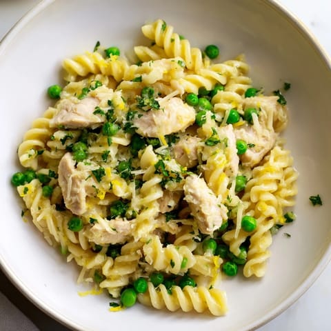 Garlic Butter Chicken & Pea Pasta